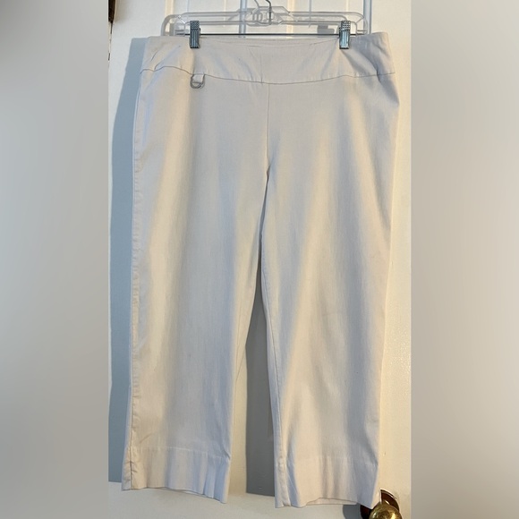 ZAC & RACHEL Women's Pull-On Solid White Millennium Crop Capris. Size: (16). - Picture 3 of 11